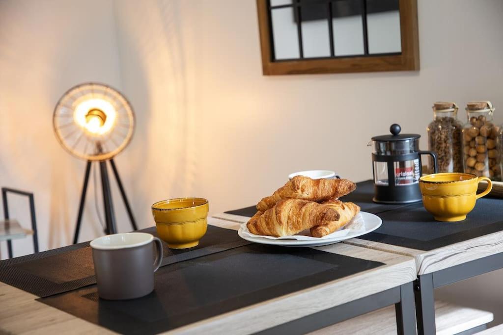 Appartement Refuge De L'Ours : T2 Equipe Avec Parking Et Wifi à Bagnères-de-Bigorre Extérieur photo